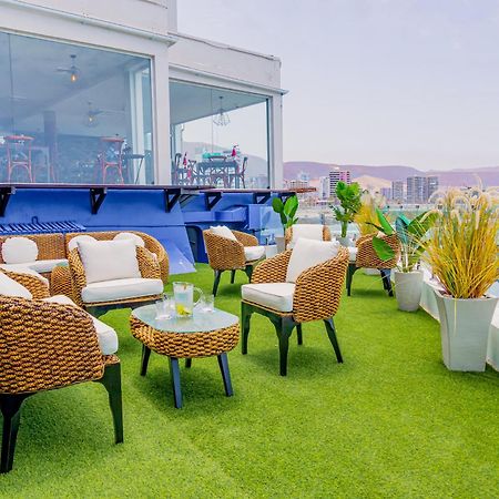 Hotel Gavina Costa Mar Iquique Exterior foto Rooftop bar