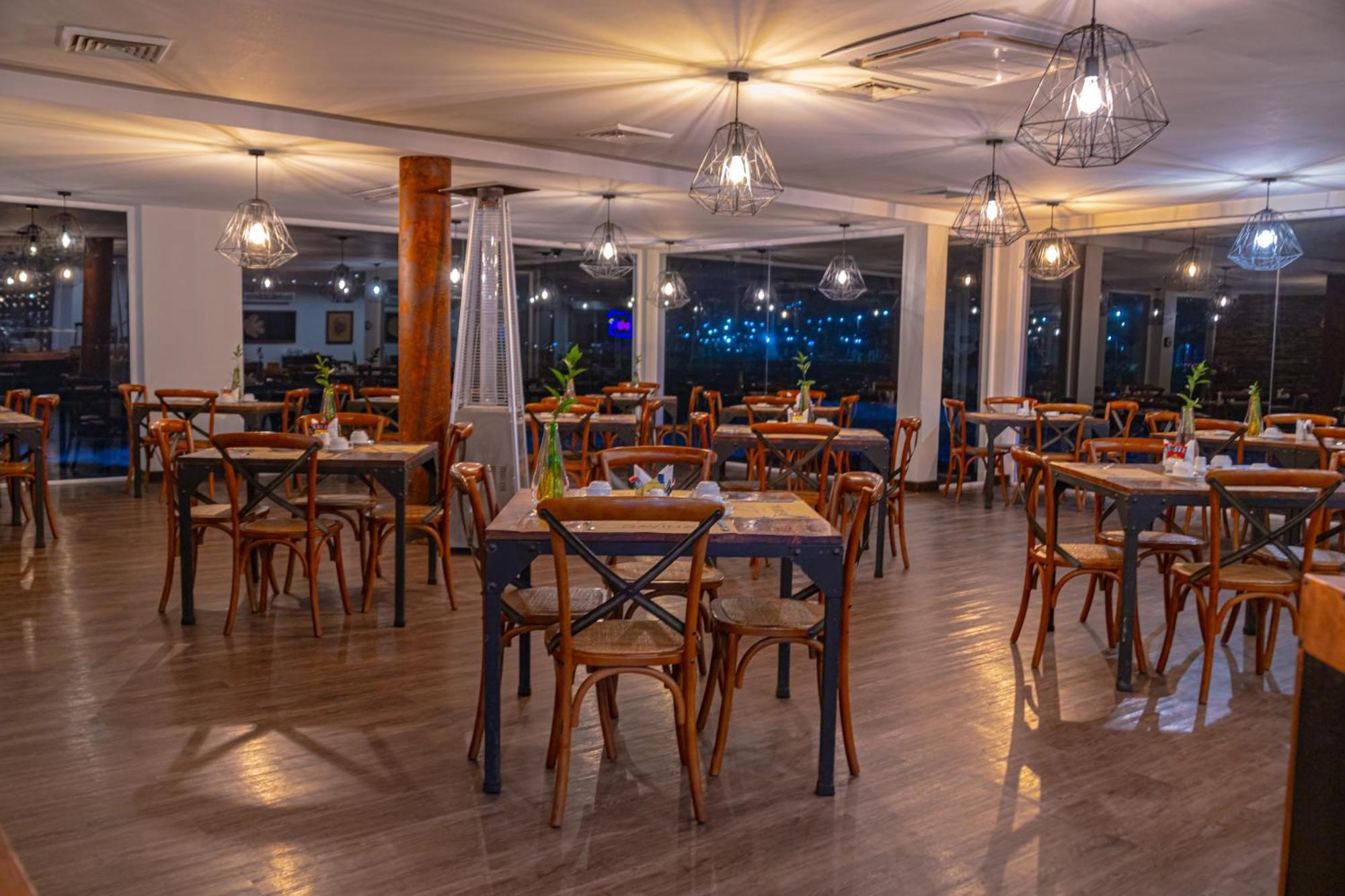 Hotel Gavina Costa Mar Iquique Exterior foto The restaurant at the hotel