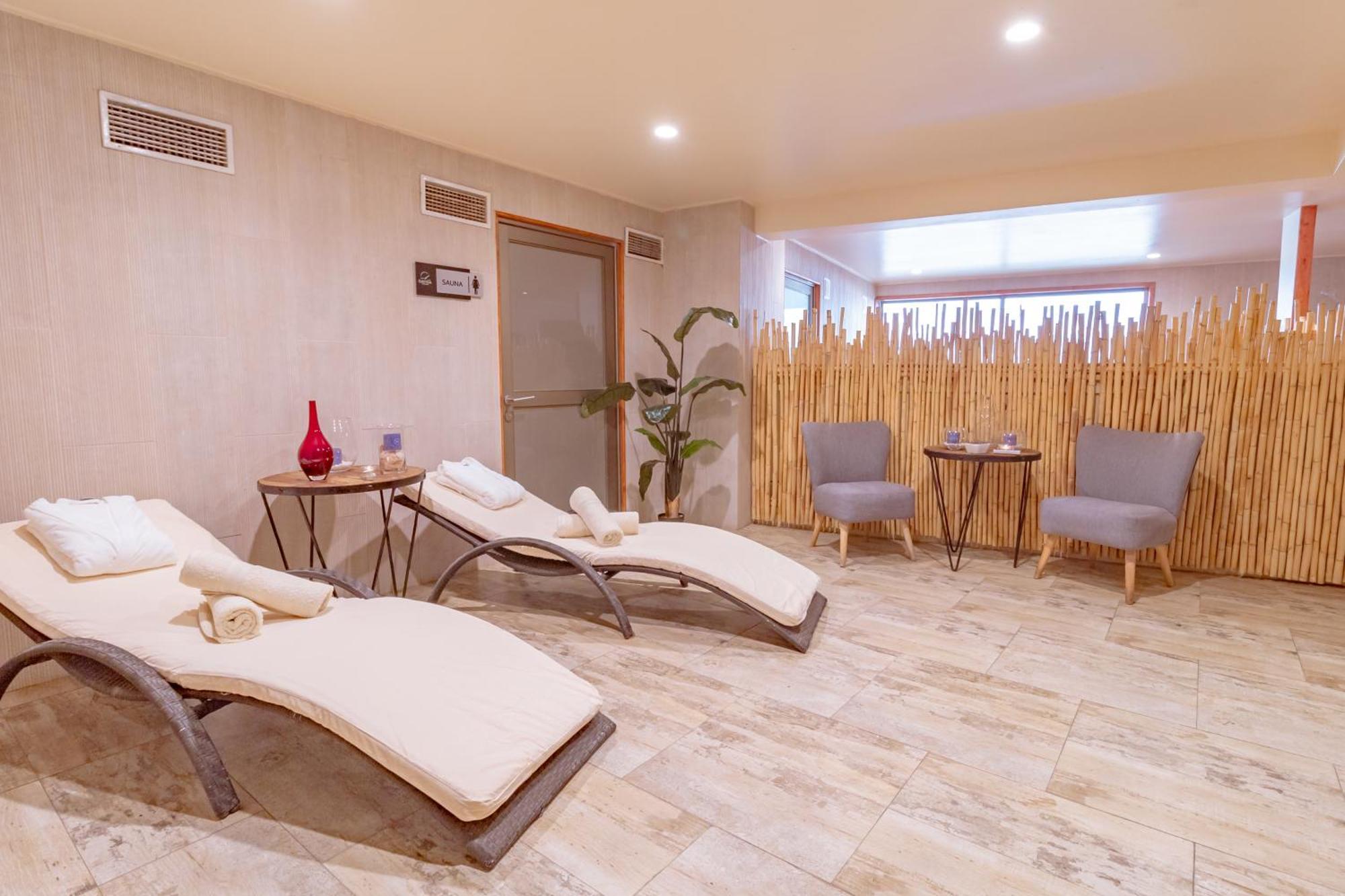 Hotel Gavina Costa Mar Iquique Exterior foto Spa at the hotel