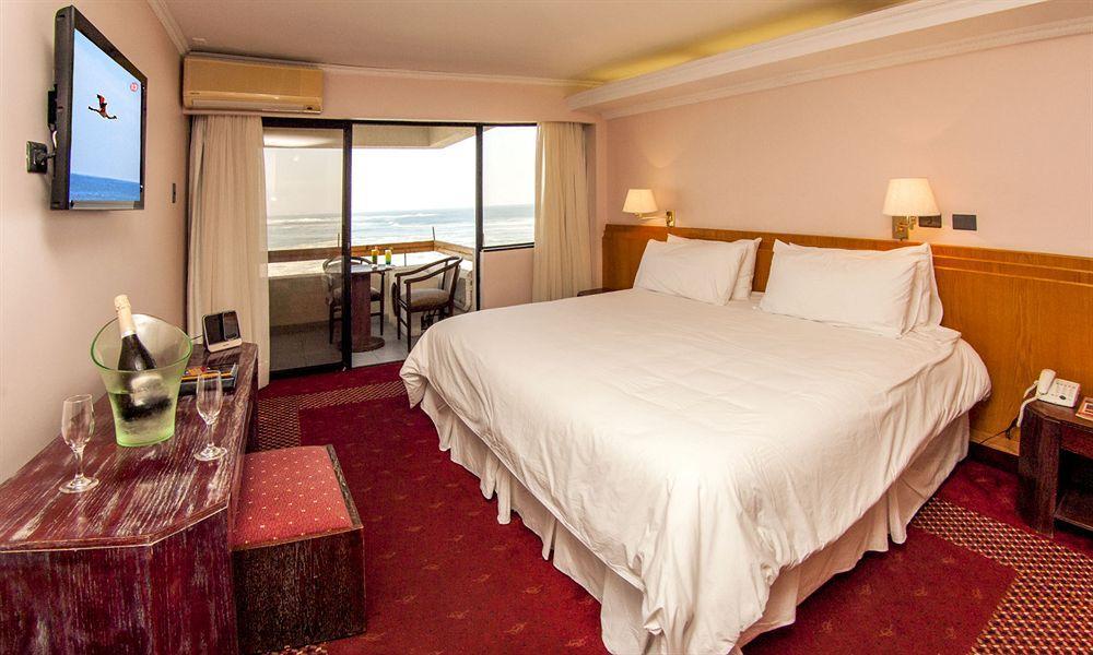 Hotel Gavina Costa Mar Iquique Exterior foto A room at the hotel
