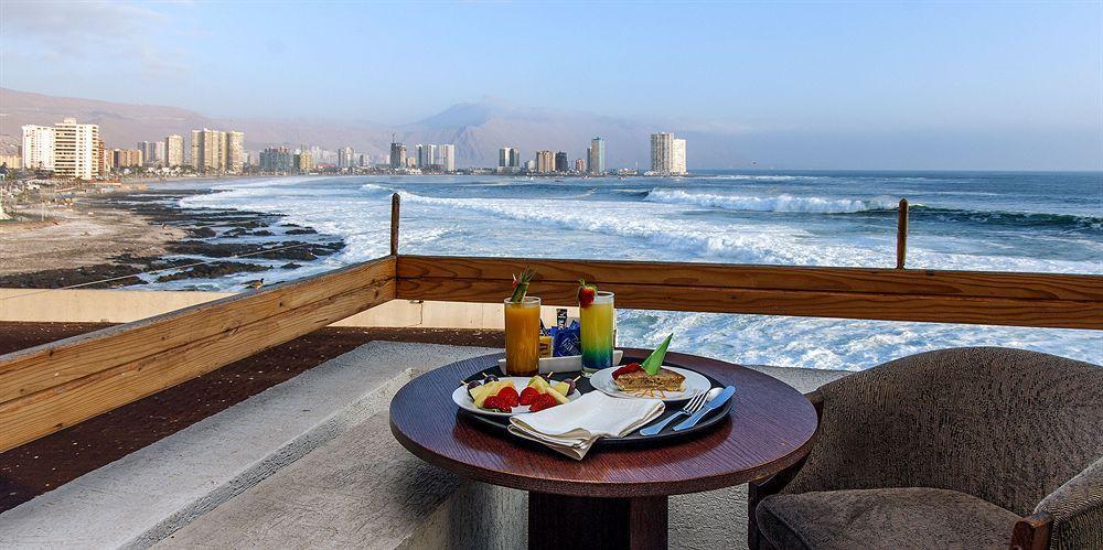 Hotel Gavina Costa Mar Iquique Exterior foto View of the city from the hotel