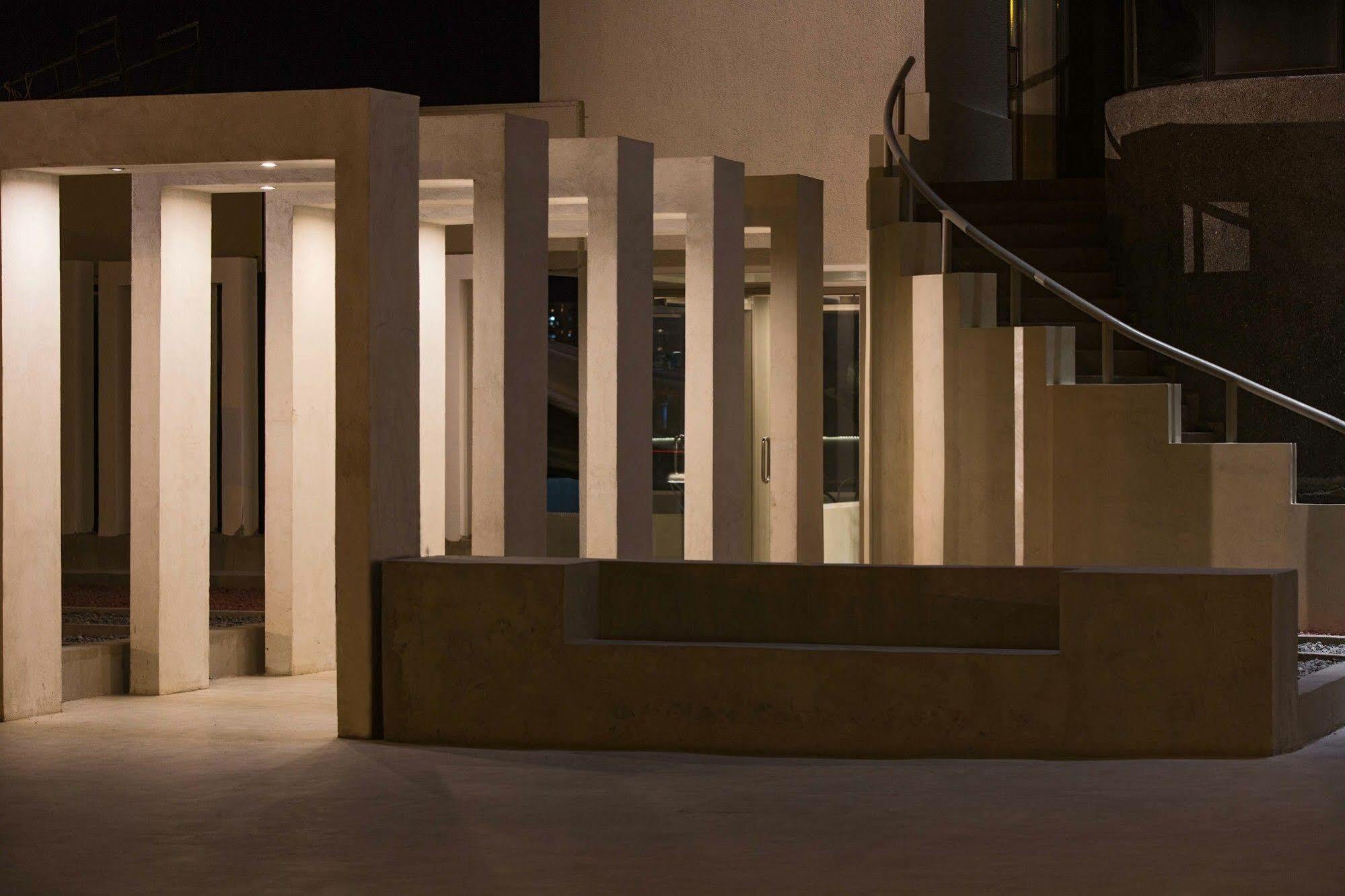 Hotel Gavina Costa Mar Iquique Exterior foto The main entrance of the National Museum of Scotland